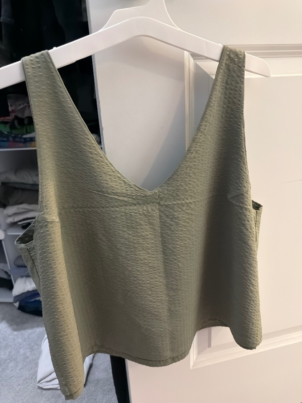 Women's Vuori Villa Textured Crop Tank M Laurel Green